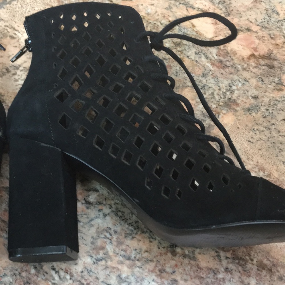 Steven Madden Suede Block Heel Open Toes Pumps - image 7